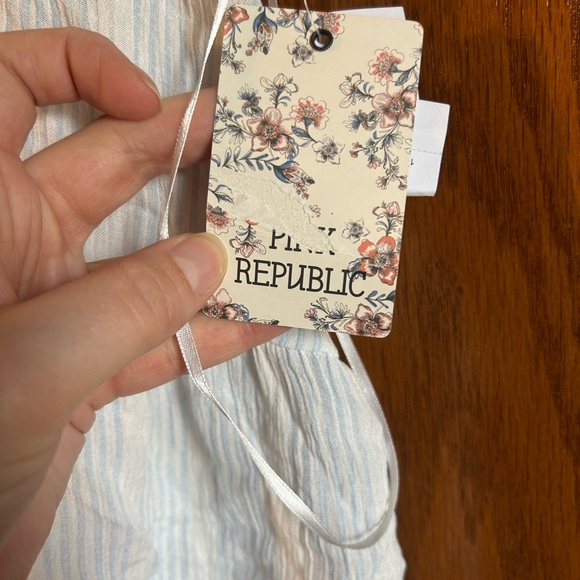 Pink Republic Light Blue Striped Camisole Top - Picture 3 of 5